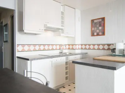 Cuisine ou kitchenette dans l'établissement Studio Sud Tignes, ski au pied, balcon, linge inclus hiver - FR-1-449-79