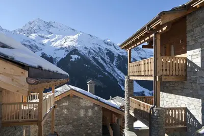 Vue générale sur la montagne ou vue sur la montagne depuis l'appart'hôtel