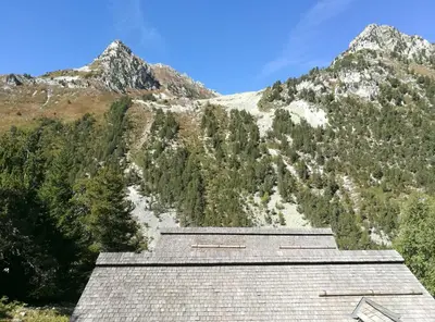 Vue générale sur la montagne ou vue sur la montagne depuis l'appartement
