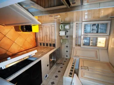 Cuisine ou kitchenette dans l'établissement Appartement 2 pièces plein sud avec wifi à 500m des pistes - FR-1-449-147
