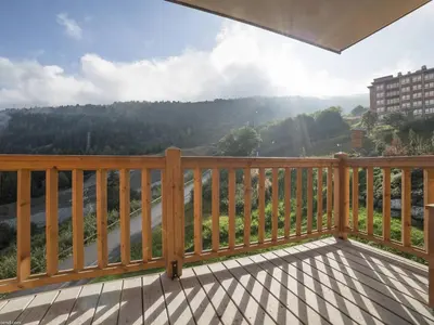 Vue générale sur la montagne ou vue sur la montagne depuis l'appartement