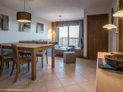Coin salon dans l'établissement Appartement aux Arcs 1800 - 6 pers, parking, wifi - FR-1-352-18