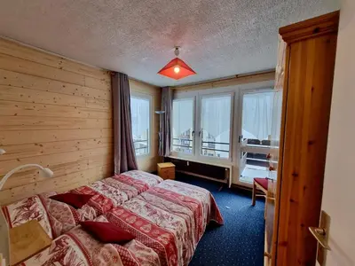 Un ou plusieurs lits dans un hébergement de l'établissement Appartement 2 pièces sud/ouest, 100m des pistes, WiFi - Tignes - FR-1-449-112