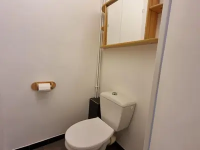 Salle de bains dans l'établissement Appartement 2 pièces sud/ouest, 100m des pistes, WiFi - Tignes - FR-1-449-112