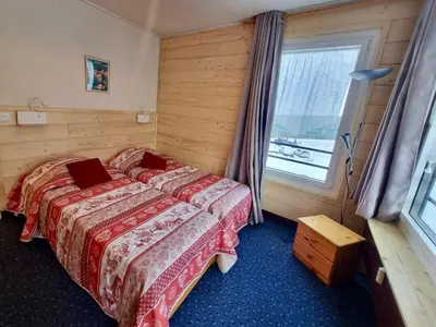 Un ou plusieurs lits dans un hébergement de l'établissement Appartement 2 pièces sud/ouest, 100m des pistes, WiFi - Tignes - FR-1-449-112