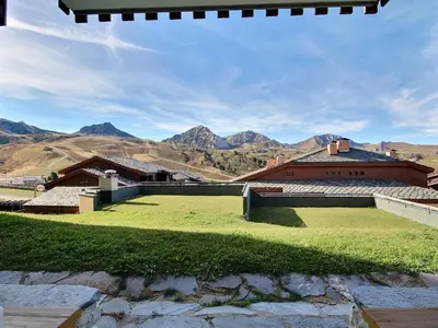 Vue générale sur la montagne ou vue sur la montagne depuis l'appartement