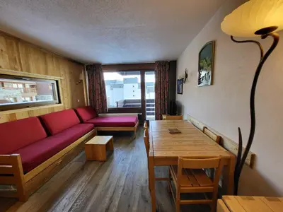 Coin salon dans l'établissement T2 sud 500m pistes, balcon, Wifi, 5 pers - FR-1-449-23