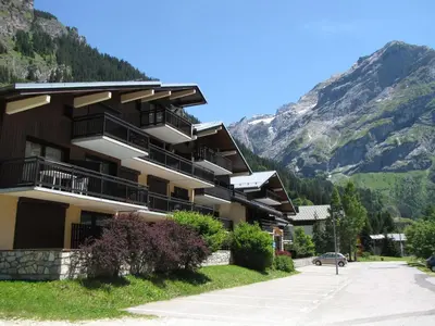 Vue générale sur la montagne ou vue sur la montagne depuis l'appartement