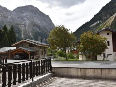 Vue générale sur la montagne ou vue sur la montagne depuis l'appartement