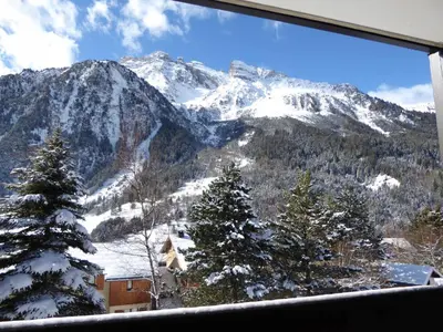 Vue générale sur la montagne ou vue sur la montagne depuis l'appartement