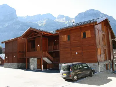 Vue générale sur la montagne ou vue sur la montagne depuis l'appartement