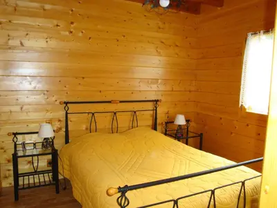 Plan de l'établissement Chalet calme 8 pers., cheminée, parking privé - FR-1-464-39
