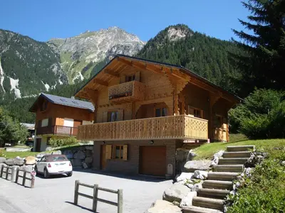 Plan de l'établissement Chalet calme 8 pers., cheminée, parking privé - FR-1-464-39
