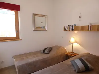 Plan de l'établissement Agréable 3 pièces avec jardinet, proche du centre - FR-1-464-42