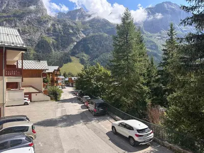 Vue générale sur la montagne ou vue sur la montagne depuis l'appartement