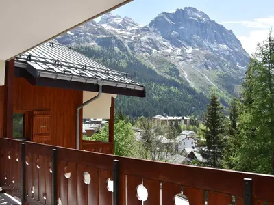 Vue générale sur la montagne ou vue sur la montagne depuis l'appartement