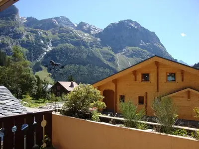 Vue générale sur la montagne ou vue sur la montagne depuis l'appartement