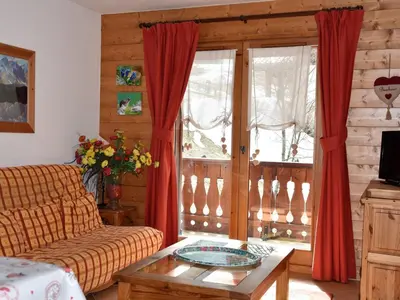 Télévision ou salle de divertissement dans l'établissement Appartement 3 pièces, 6 pers, proche pistes, Pralognan - FR-1-464-63