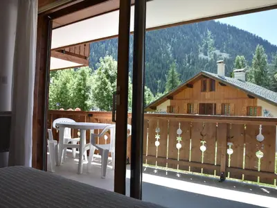 Vue générale sur la montagne ou vue sur la montagne depuis l'appartement