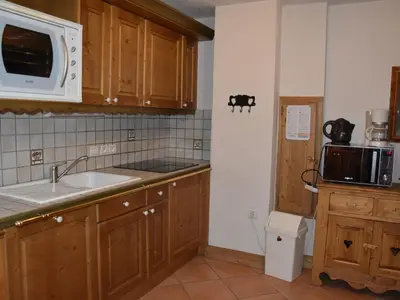 Cuisine ou kitchenette dans l'établissement Appartement 3 Pièces, Rez-de-Jardin, Parking - FR-1-464-85