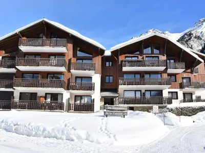Vue générale sur la montagne ou vue sur la montagne depuis l'appartement