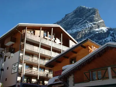 Vue générale sur la montagne ou vue sur la montagne depuis l'appartement