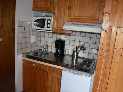 Cuisine ou kitchenette dans l'établissement Studio cosy près des commerces, balcon sud - FR-1-464-122