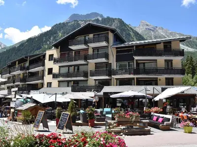 Vue générale sur la montagne ou vue sur la montagne depuis l'appartement