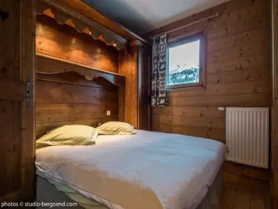 Un ou plusieurs lits dans un hébergement de l'établissement Appartement cosy 4 pers. aux Arcs 1800 avec parking - FR-1-352-11
