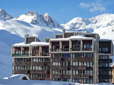 Vue générale sur la montagne ou vue sur la montagne depuis l'appartement
