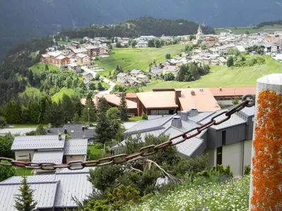 Vue générale sur la montagne ou vue sur la montagne depuis l'appartement