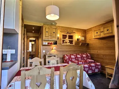 Cuisine ou kitchenette dans l'établissement Studio-cabine rénové, 4 pers, sur les pistes, Belle Plagne - FR-1-455-141
