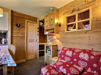 Cuisine ou kitchenette dans l'établissement Studio-cabine rénové, 4 pers, sur les pistes, Belle Plagne - FR-1-455-141