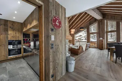 Cuisine ou kitchenette dans l'établissement Chalet Chez Sylvain
