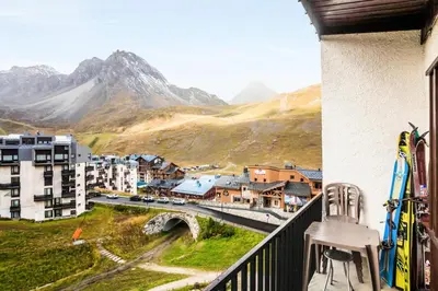 Vue générale sur la montagne ou vue sur la montagne depuis l'appartement