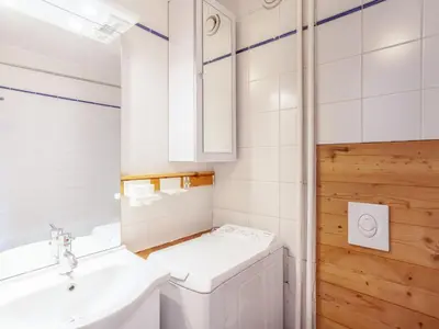 Salle de bains dans l'établissement Studio Grande Platières II by Interhome