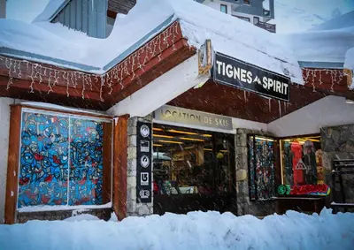 L'établissement Appartements résidence Roches Rouges en hiver
