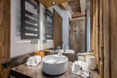 Salle de bains dans l'établissement Penthouse Chamois - LES CHALETS COVAREL