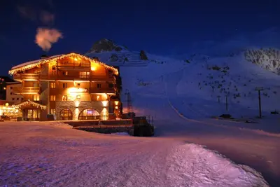 L'établissement Hôtel Le Levanna by Les Etincelles en hiver