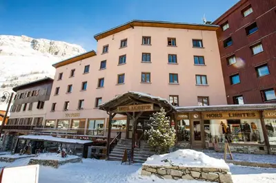L'établissement Langley Hôtel Victors en hiver