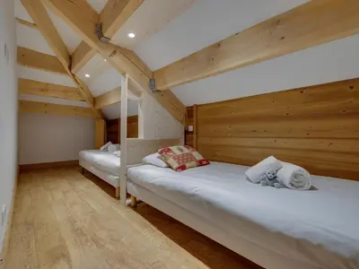 Un ou plusieurs lits dans un hébergement de l'établissement Duplex de Standing 4 Chambres, Ski aux Pieds à Tignes le Lac - FR-1-641-106