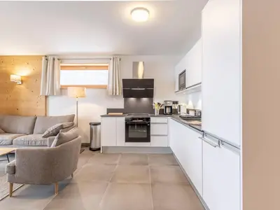 Cuisine ou kitchenette dans l'établissement Appart 3 ch. moderne Les Arcs 1800, 8 pers., accès détente - FR-1-352-48
