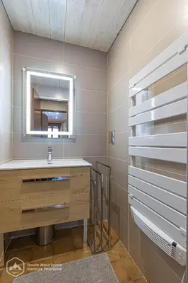 Salle de bains dans l'établissement 153 Rue des Rochers