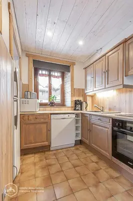 Cuisine ou kitchenette dans l'établissement 153 Rue des Rochers