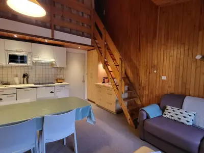 Cuisine ou kitchenette dans l'établissement Appartement 2 pièces sud-ouest, ski aux pieds à Tignes - FR-1-449-174