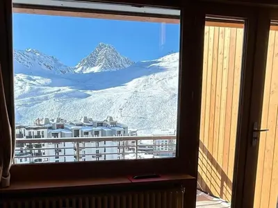 Vue générale sur la montagne ou vue sur la montagne depuis l'appartement