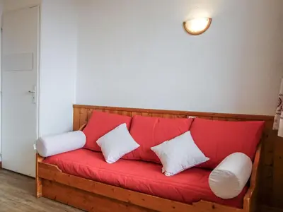 Coin salon dans l'établissement Apartment Home Club - Lavachet-1 by Interhome
