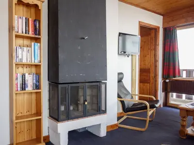 Coin salon dans l'établissement Apartment La Grande Casse - Lavachet-3 by Interhome