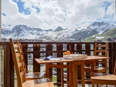 Vue générale sur la montagne ou vue sur la montagne depuis l'appartement
