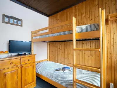 Un ou plusieurs lits dans un hébergement de l'établissement Apartment Le Sefcotel - Val Claret-2 by Interhome